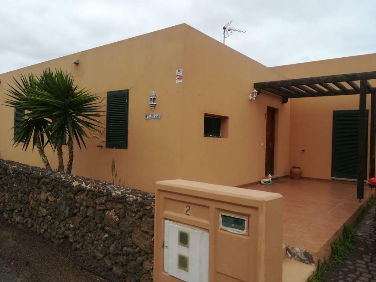 Villa Palmarsu La Oliva Exteriör bild